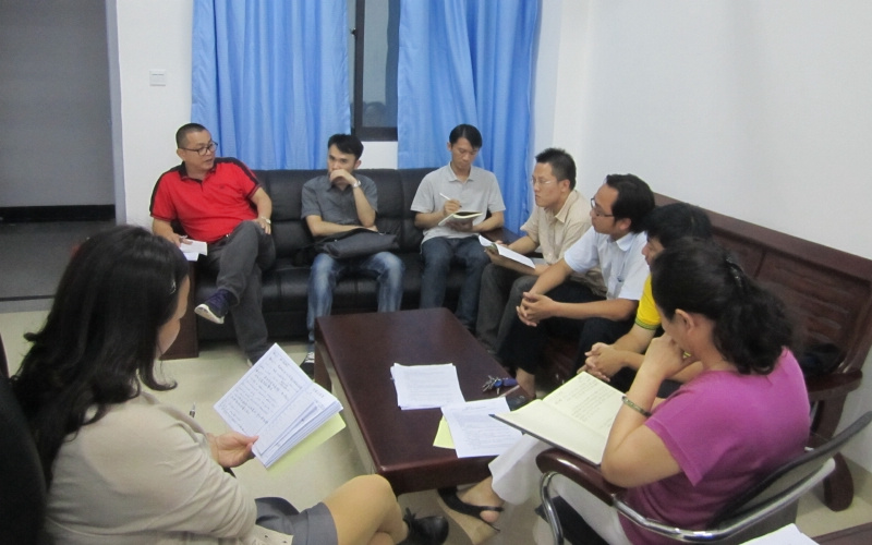 鏁欑爺瀹や富浠繪灄鍕ゆ暀鎺堝湪璇勮璁