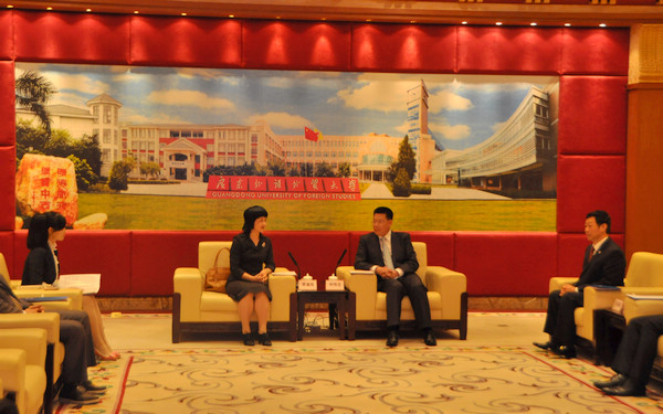 鏉庢笣鍑ら櫌闀夸笌騫夸笢澶栬澶栬錘澶у浠插悎鏍￠暱鍦ㄧ綰︿華寮忎笂浼氳皥