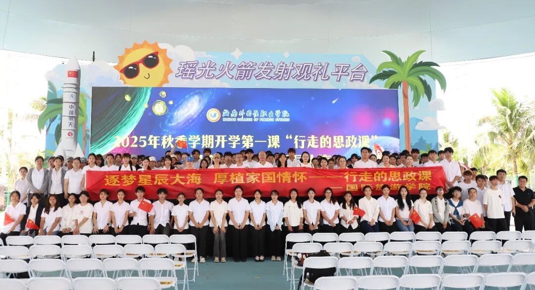 1F139